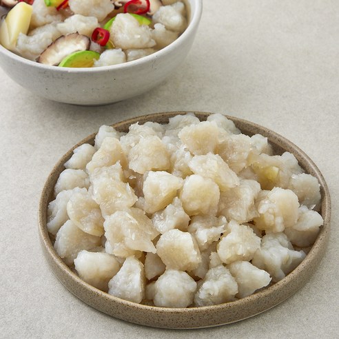 쫄깃함이 선사하는 향수, 냉동 감자옹심이로 간편하게 즐기는 깊은 맛