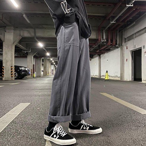 青年  男子  文家  時尚  服裝  休閒  休閒  下裝  休閒  男裝