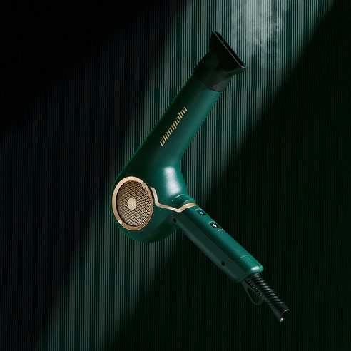 글램팜 에어 터치 미용실 드라이어는 가볍고 효과적인 모발 건조를 위한 최고의 선택입니다.