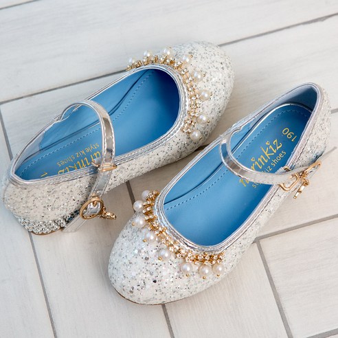 별빛처럼 아름답고, 발걸음처럼 편안한 나린키즈 여아용 별빛 진주 구두
