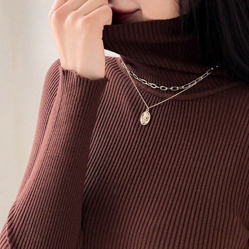 세컨그라운드 여성용 소프트 골지 폴라 니트는 부드러운 소재와 편안한 착용감으로 겨울철에 따뜻하게 지낼 수 있는 제품입니다.