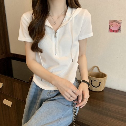 女 時尚 服裝 上衣 短袖 t卹 成年女人 成年女人 女士 女人 涼爽 夏天 夏天 夏天 夏天 夏天 夏天 涼爽的夏天 仲夏 夏天 夏天 炎熱的夏天炎熱的夏季 炎熱的夏季 夏 夫人 夫人 冷靜 冷靜 女裝 服裝 短袖T卹