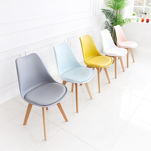 독특한 디자인과 편안함을 결합한 다재다능한 에펠체어