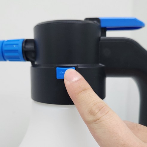 차량 세척과 정원 관리를 위한 강력하고 편리한 분무기