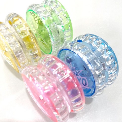 빛나는 즐거움을 손안에! UB toy 불빛 요요로 요요의 세계를 경험하세요.