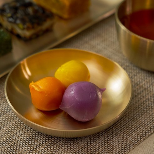 놋반 방짜유기 찬기, 품격 있는 식탁을 완성하는 전통의 미학