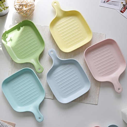 아이의 자립심을 키우는 안전하고 편리한 멜라민 식기