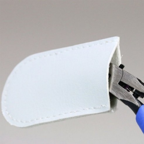 궁극의 섬세함을 손에 담다.