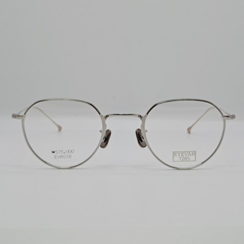 시대를 초월하는 아름다움, 아이반7285 [765/800] 티타늄 안경테를 만나다 아이반안경