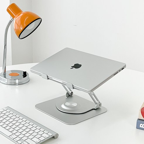 편안함과 실용성을 갖춘 노트북 거치대