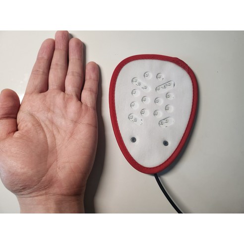 동의효감 근적외선 치료기는 온열으로 근육과 관절의 통증을 완화시키며 전원공급은 전기코드와 USB로 가능하며 네이비계열의 색상과 발/다리 사용부위로 다양한 특징을 가지고 있습니다.