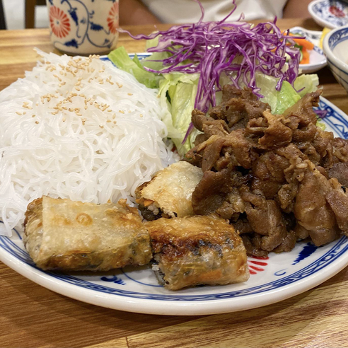 45초 만에 완성되는 마법, 100% 순쌀의 깊은 풍미를 경험하세요