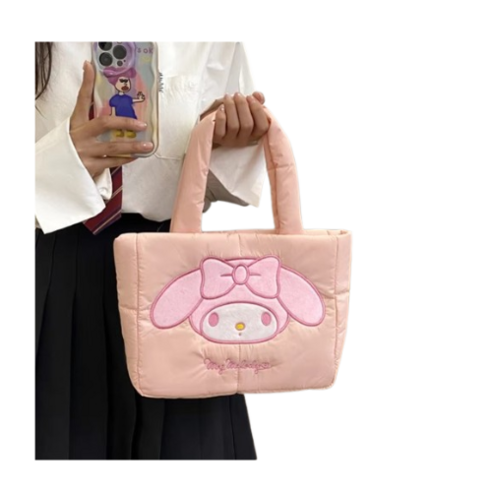 산리오 퐁실 핸드백: 사랑스러움과 실용성을 모두 담은 완벽한 선택