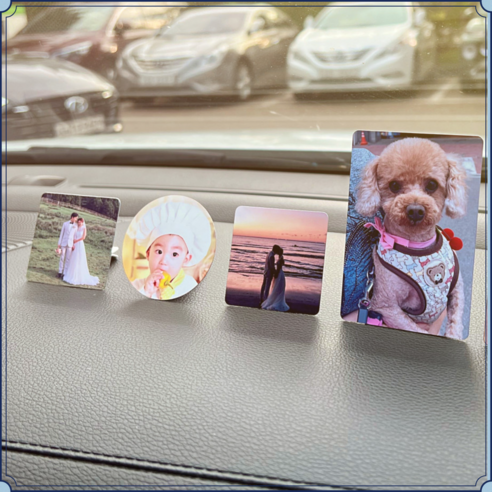 고급스러운 메탈 차량용 사진 걸이로 차량을 돋보이게 하세요