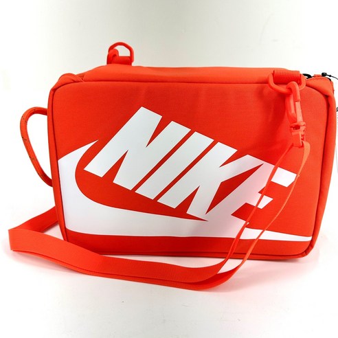 신발 고민 끝! 나이키 NSW 슈박스 가방 하나로 깔끔하게 정리하세요.