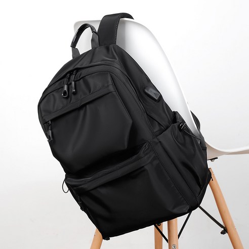 신흥클라스 초경량 백팩: 편안함과 스타일이 만나는 데일리 컴패니언