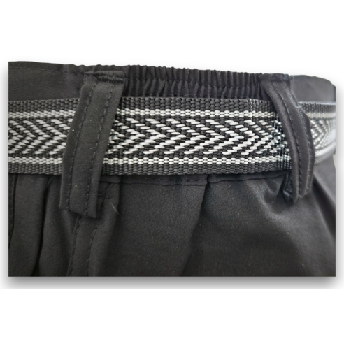 활동적이면서도 일상에서도 편하게 착용할 수 있는 무지바지