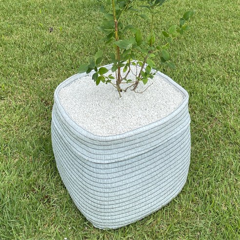 싱그러운 꿈을 담는 넉넉한 공간, 깨비화분으로 풍요로운 텃밭을 가꾸세요.