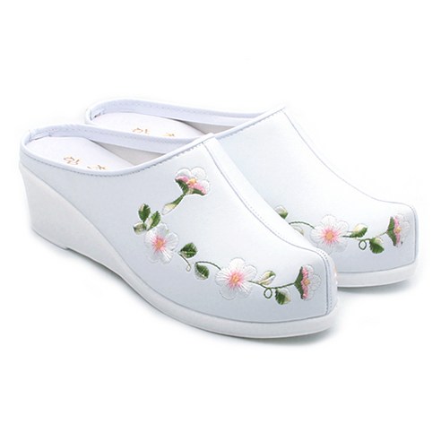 에스큐에스샵 여성 국산 4.5cm 중굽 한복슬리퍼 매화중숙 한복신발 꽃자수 통굽 전통 꽃신 웨딩슈즈 
신발