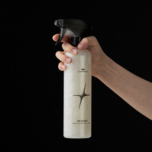 귀하의 차량을 보호하고 빛나게 하는 필수품: 카짐 프리미엄 유리막 코팅 관리제