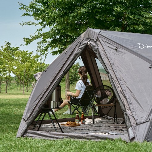 편안하고 신뢰할 수 있는 야외 모험을 위한 필수 텐트