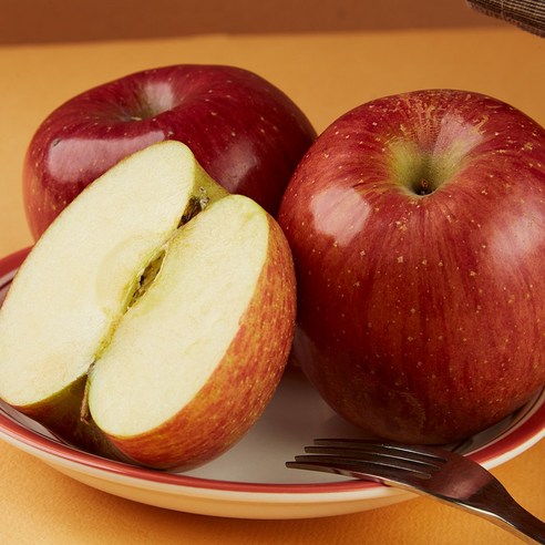 올해 첫 수확 빨간 햇 사과 2kg, 사과 한입 2kg (12~18과), 1개