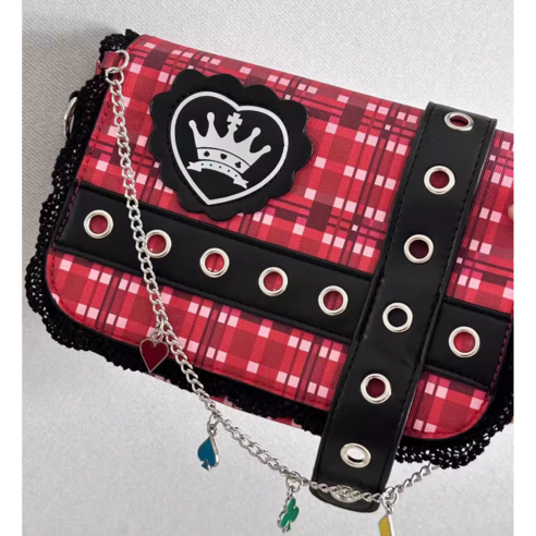 캐릭캐릭 체인지 추억과 스타일을 담은 스퀘어 백