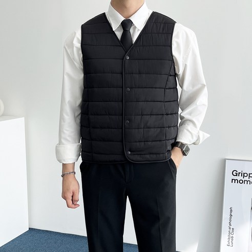 데일트 남자 브이넥 웰론 경량 패딩 조끼