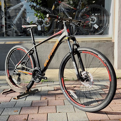 내구성, 성능, 스타일을 겸비한 산악 자전거: 엘파마 벤토르 27.5 V2000