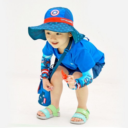 아이의 건강과 스타일을 책임지는 캡틴 아메리카 자외선 차단 벙거지 모자