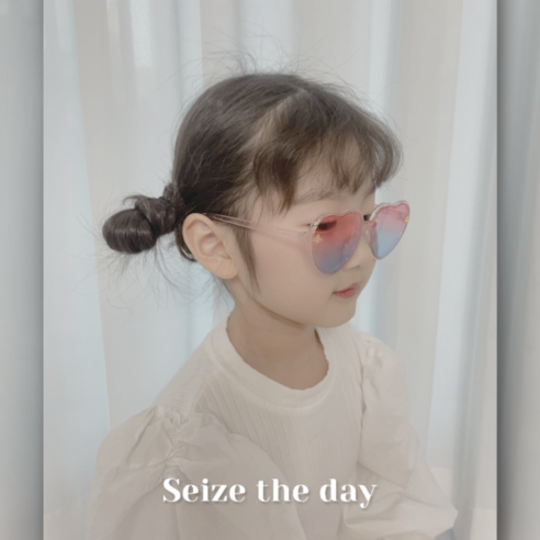 UV99.9% 차단과 하트 디자인의 어린이 선글라스