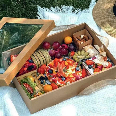 센스있는 당신의 선택! 특별한 날을 더욱 특별하게 만들어 줄 선물 포장 박스케이터링