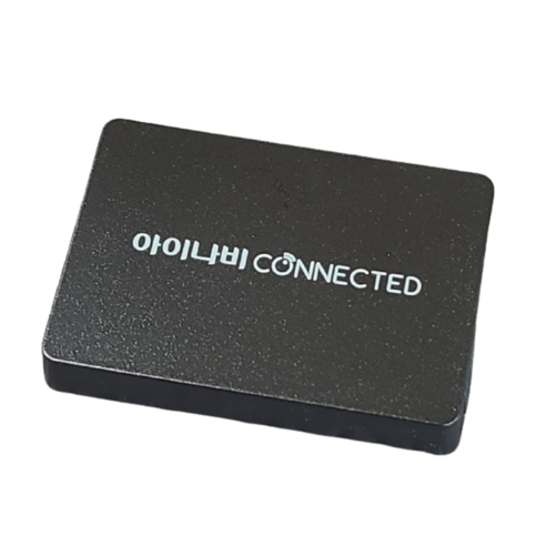 아이나비 커넥티드 프로플러스: 퀀텀 4K PRO 및 MEGA PLUS 차량용 고성능 네트워크 확장 장치