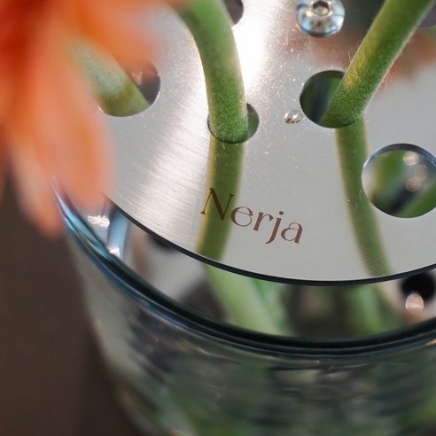 텅 빈 공간에 예술을 불어넣다: 네르하 이케바나 화병으로 완성하는 특별한 인테리어