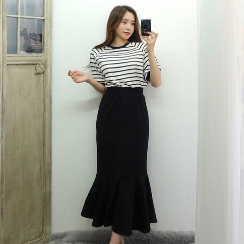 이힝 스트라이프 배색 프릴 반팔 롱원피스