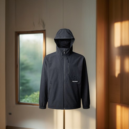 도시의 밤을 닮은 시크함, 살로몬 슬레이트 자켓 블랙 에디션