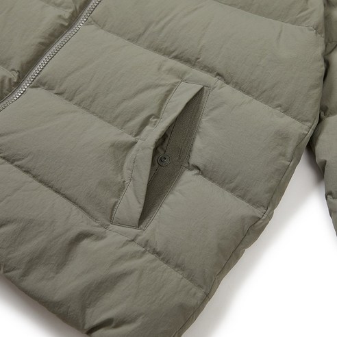 스노우피크 경량패딩 덕다운 랜드 경량 다운 자켓은 최고급 패딩 제품으로, 국내매장에서 구매 가능합니다.