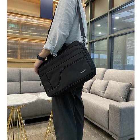 비즈니스 필수품을 안전하고 조직적으로 보관하는 데 이상적인 솔루션: 오제이패턴 노트북 15인치 17인치 수납 남자서류가방