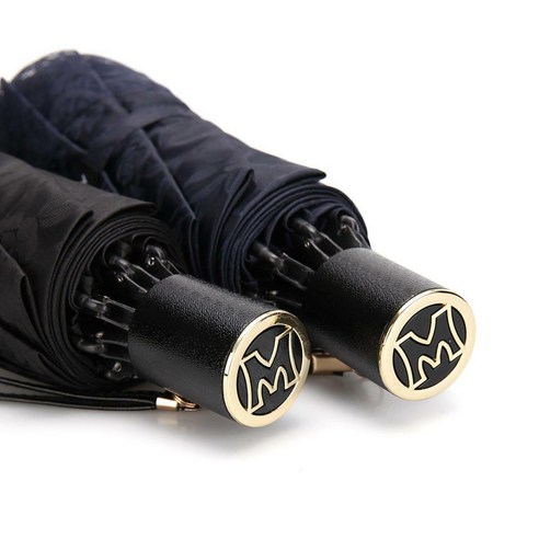 자외선으로부터 피부를 보호하고 스타일까지 살려주는 메트로시티 프릴 레이스 양산