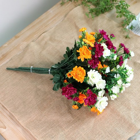 오래도록 변치 않는 마음, 당신의 공간에 아름다움을 더하세요 납골당꽃장식