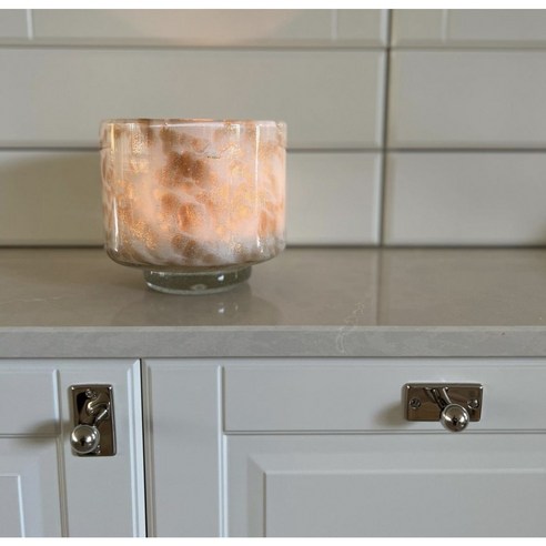 공간에 감성을 더하는 작은 변화, 베슬라그 Ticka 손잡이로 완성하는 북유럽 빈티지 인테리어 베슬라그손잡이