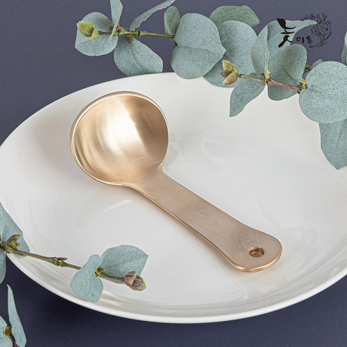 황홀한 금빛 손길, 놋마을 방짜 유기 괄사 마사지기로 되찾는 아름다움과 건강