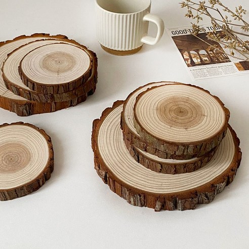 밋밋한 일상에 온기를 더하다: 나무 코스터 하나로 달라지는 공간의 마법 나무받침대