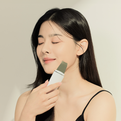 맑고 투명한 피부, 데이코드 아쿠아 워터필링기로 되찾다