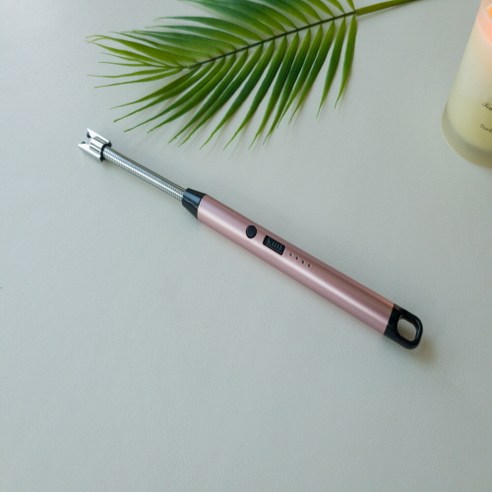 점화 스틱 캔들라이터 C타입 충전 2개는 편리하고 안전한 사용을 위한 제품입니다.