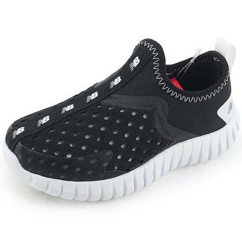 아이들의 여름철 발 건강을 위한 시원하고 편안한 선택, 뉴발란스 키즈 아쿠아 드리프트