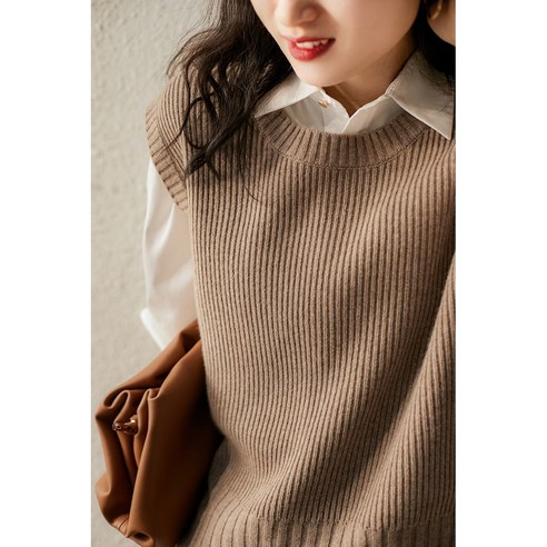 지크로스 스타일리쉬 옆트임 여성 니트 조끼