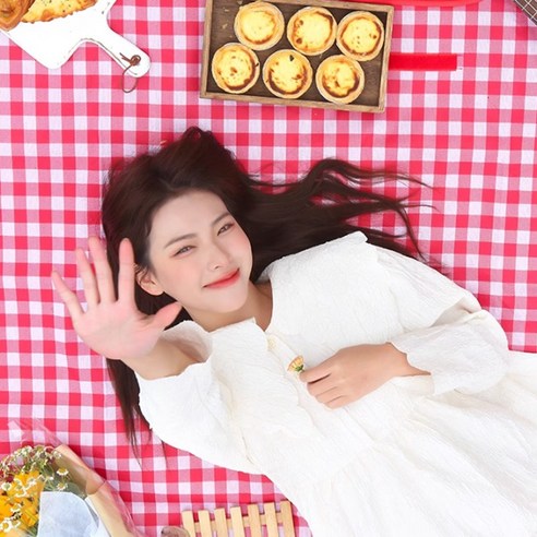 어나더뷰 1972 [2컬러] 체크패턴 피크닉매트 접이식 파우치형 돗자리 한강 캠핑 비치 대형 매트, M(150*200), 1972-레드, 1개