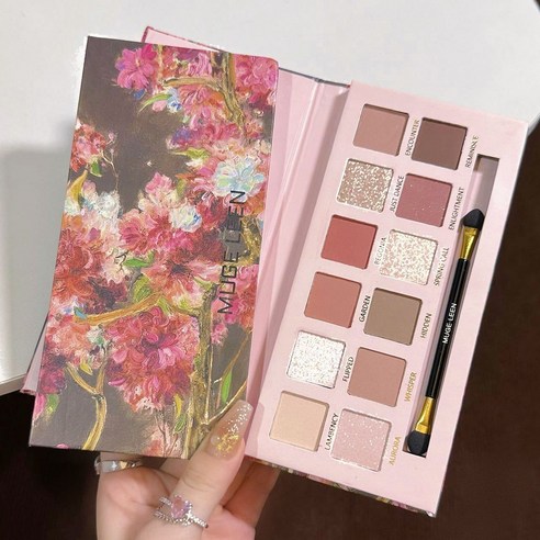 MUGE LEEN 아이섀도우 팔레트: 당신의 눈매에 예술을 불어넣다