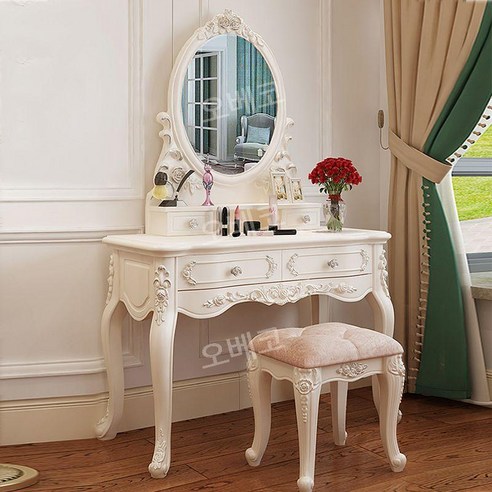 엔틱화장대, 당신의 공간을 아름답게 변화시키다 엔틱화장대